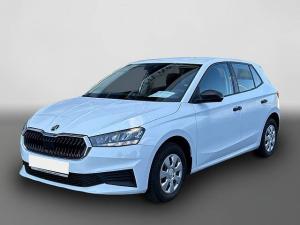 Skoda Fabia 1.0 TSI Essence LED Allwetterreifen Klima PDC hinten Resererad