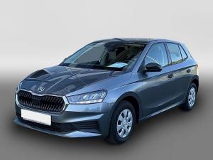 Skoda Fabia 1.0 TSI Essence LED Allwetterreifen Klima PDC hinten Resererad