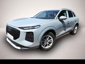 Audi Q3 Tech LED+ KlimaP Keyl ACC PrivG 18Z eHK PDC+
