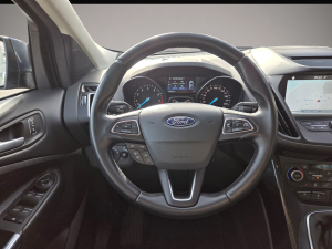 Ford Kuga EcoBoost 1.5 beh. WSS & Lenkrad NAV PDC v&h
