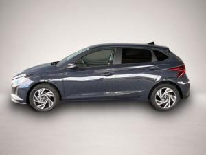 Hyundai i20 Pure 1.2 MPI / Navi / PDC Hinten + Kamera /.