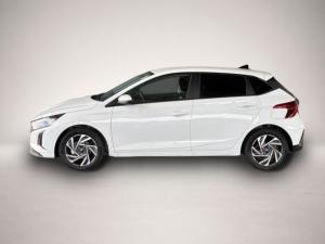 Hyundai i20 Pure 1.2 MPI / Navi / PDC Hinten + Kamera /.
