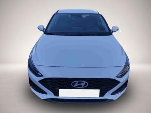Hyundai i30 Family HB 1.6 GO*Navi*LED*Shzg*Lhzg*PDC*Cam.