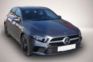 Mercedes-Benz A 200 A200d 8G-DCT AMG 150PS LED Kamera ACC 1.Hand 22t