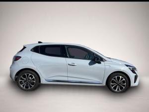 Renault Clio Techno SHZ+LED+RFK TCe 90 X-Tronic Autom. .