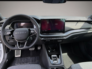 Skoda Octavia Kombi 1.5 TSI Sportline AHK GV5 ACC
