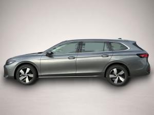Volkswagen Passat Variant Business DSG+MASSAGE+NAVI+17″ ALU+ACC+KAMERA+LE.