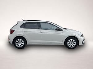 Volkswagen Polo 1.0 TSI MOVE 119¤ m.20% Anz. Navi PANO RFK