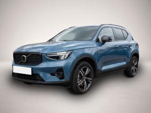 Volvo XC40 Plus Dark 2WD El. Panodach Digitales Cockpi