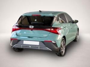 Hyundai i20 Pure 1.2 MPI / Navi / PDC Hinten + Kamera /.