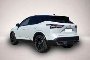 Nissan Qashqai TEKNA 158PS ALLRAD 4×4 Pano/Bose +AHK!