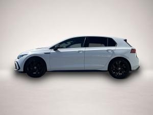 Volkswagen Golf 1.5 eTSI DSG R-Line 2,99% Fin. AHK Navi Tra